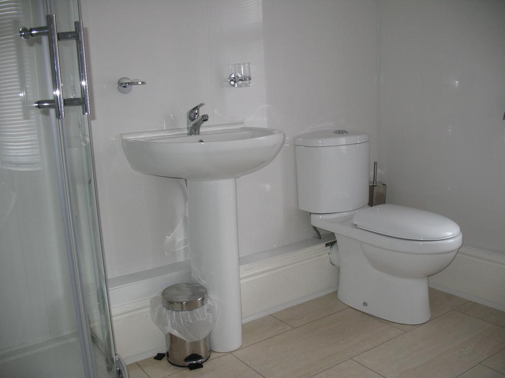 Michaelson House Hotel Barrow-in-Furness Kamer foto